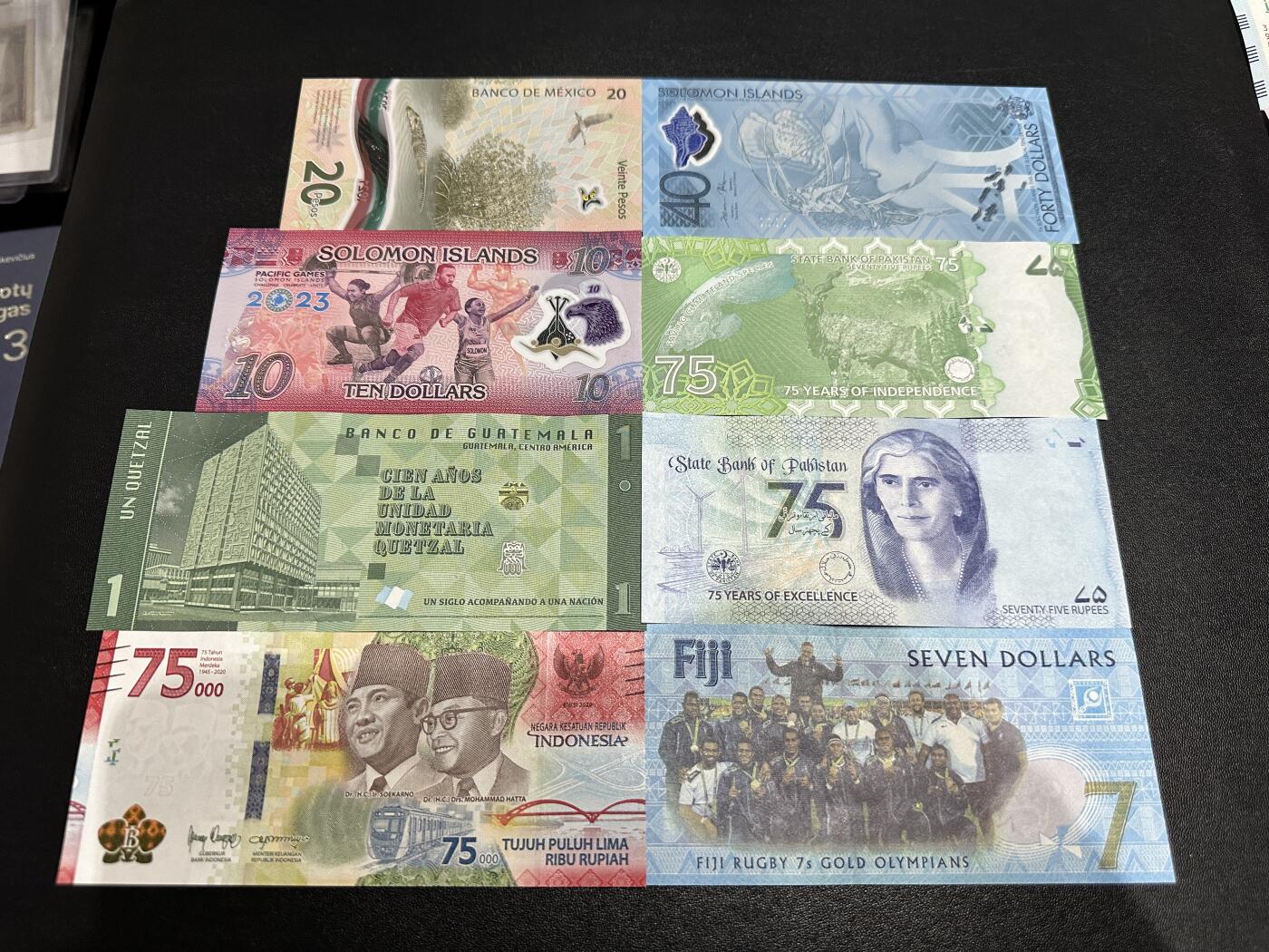 《外钞收藏家》第五百九十七期（年底收官场）（本平台长期征集拍品、欢迎藏友们联系合作） 墨西哥、索罗门、危地马拉、印尼、巴基斯坦、斐济 8张纪念钞一起 全新UNC