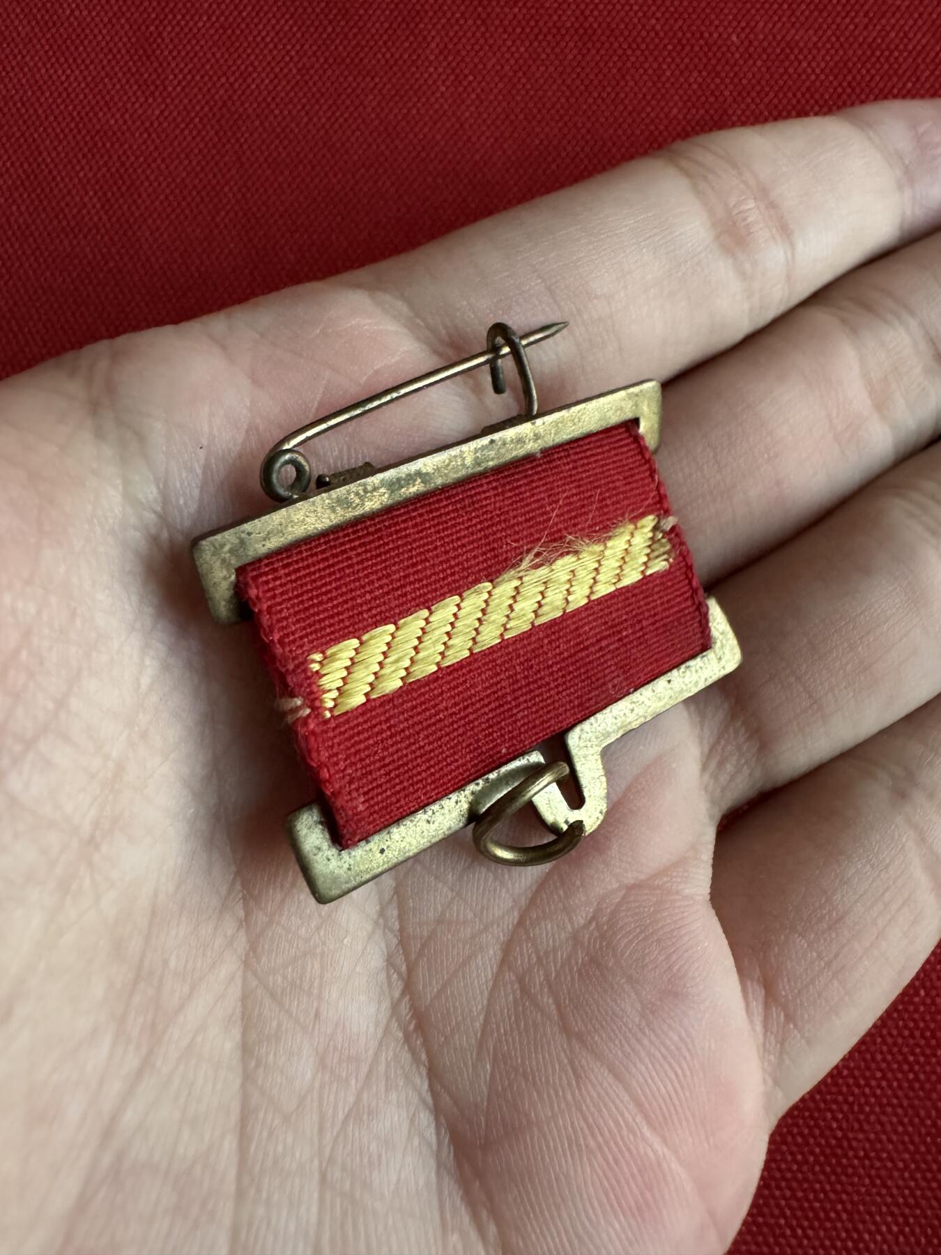 五哥徽章群   27号周六晚上八点4群联拍