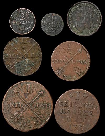 修遠堂世界钱币第九十九期 - 丹麦旧铜币一组