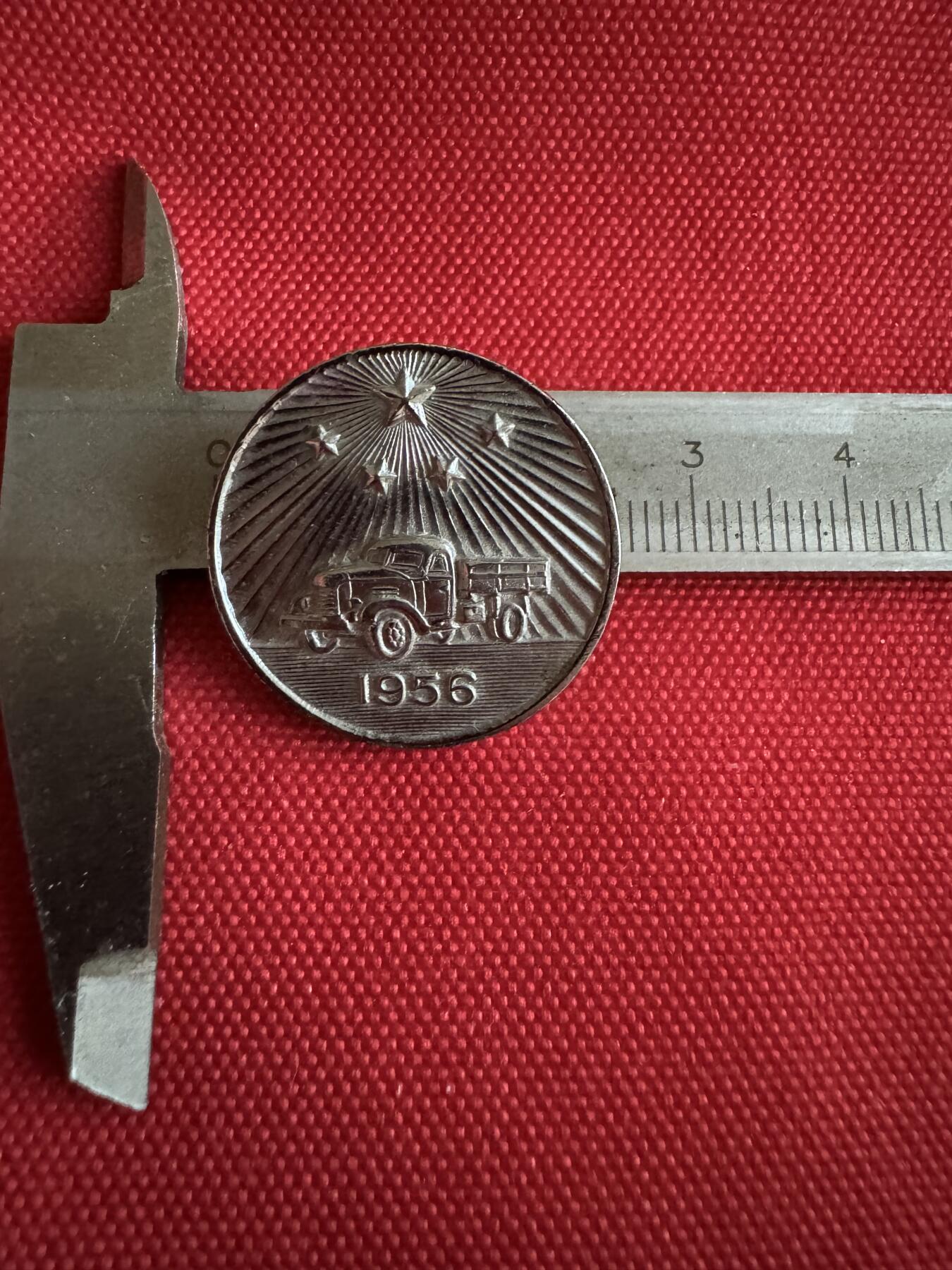 五哥徽章群   27号周六晚上八点4群联拍 铜章