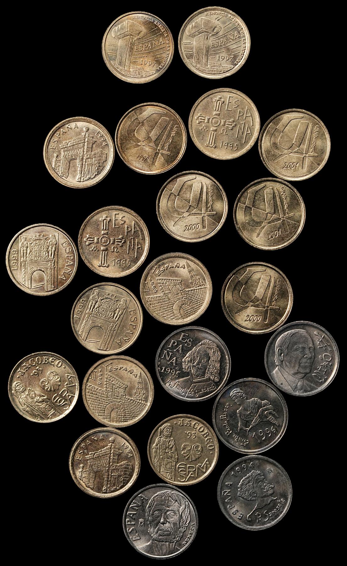 修遠堂世界钱币第九十九期 西班牙现代5，10比塞塔一组 大部分是纪念币，基本都未流通