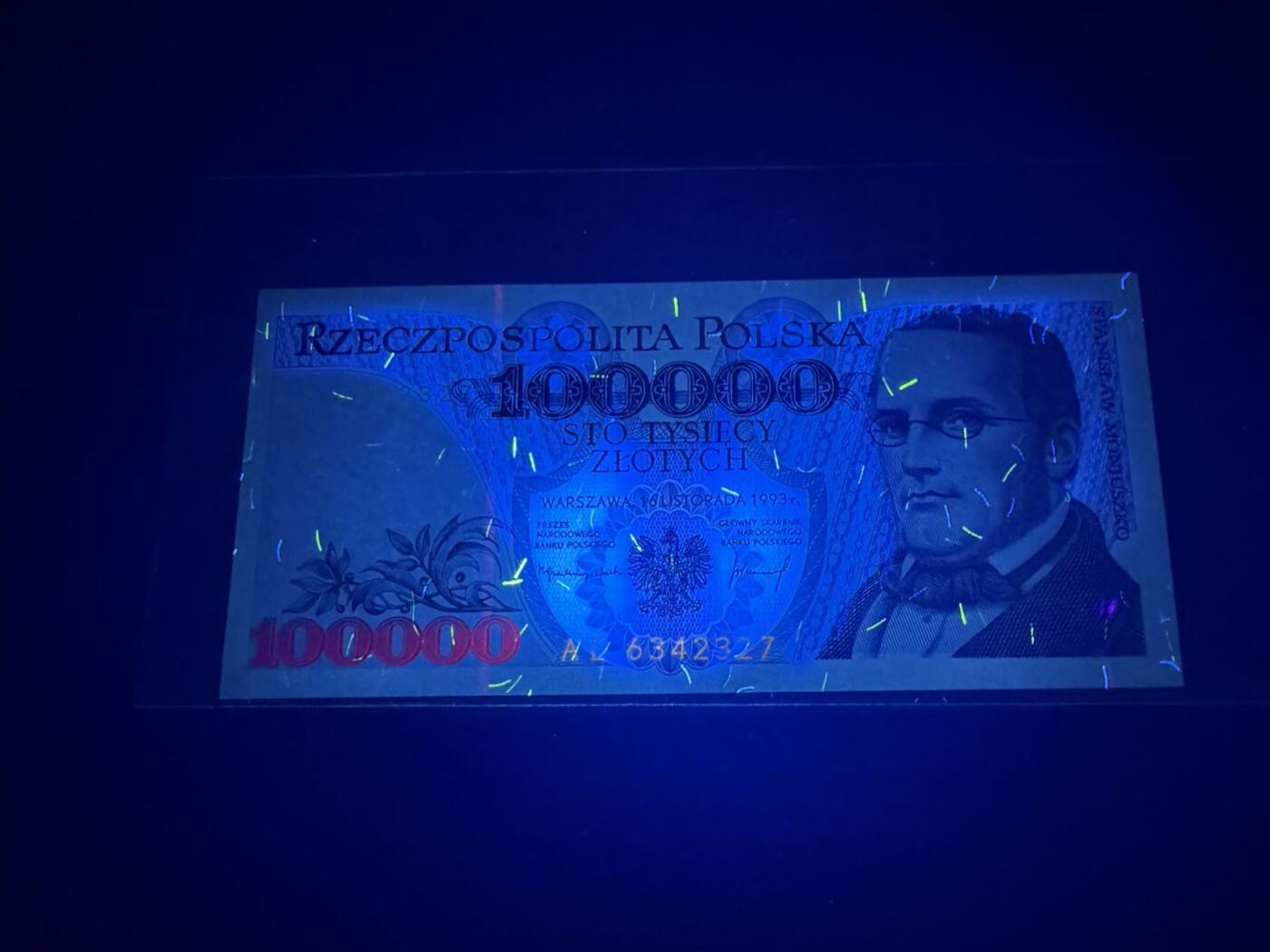 【炜奕收藏】，第五十四期，本场佣金已改，请大家注意 1993年波兰10万兹罗提，UNC品相