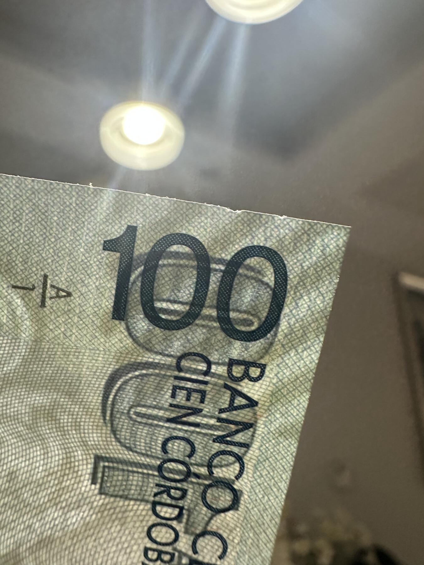 《外钞收藏家》第五百九十七期（年底收官场）（本平台长期征集拍品、欢迎藏友们联系合作） 尼加拉瓜5-100面额 六张一起 50面额有两个版本 有两张是纪念钞 全新UNC A冠/A1冠 100面额有点剪裁瑕疵