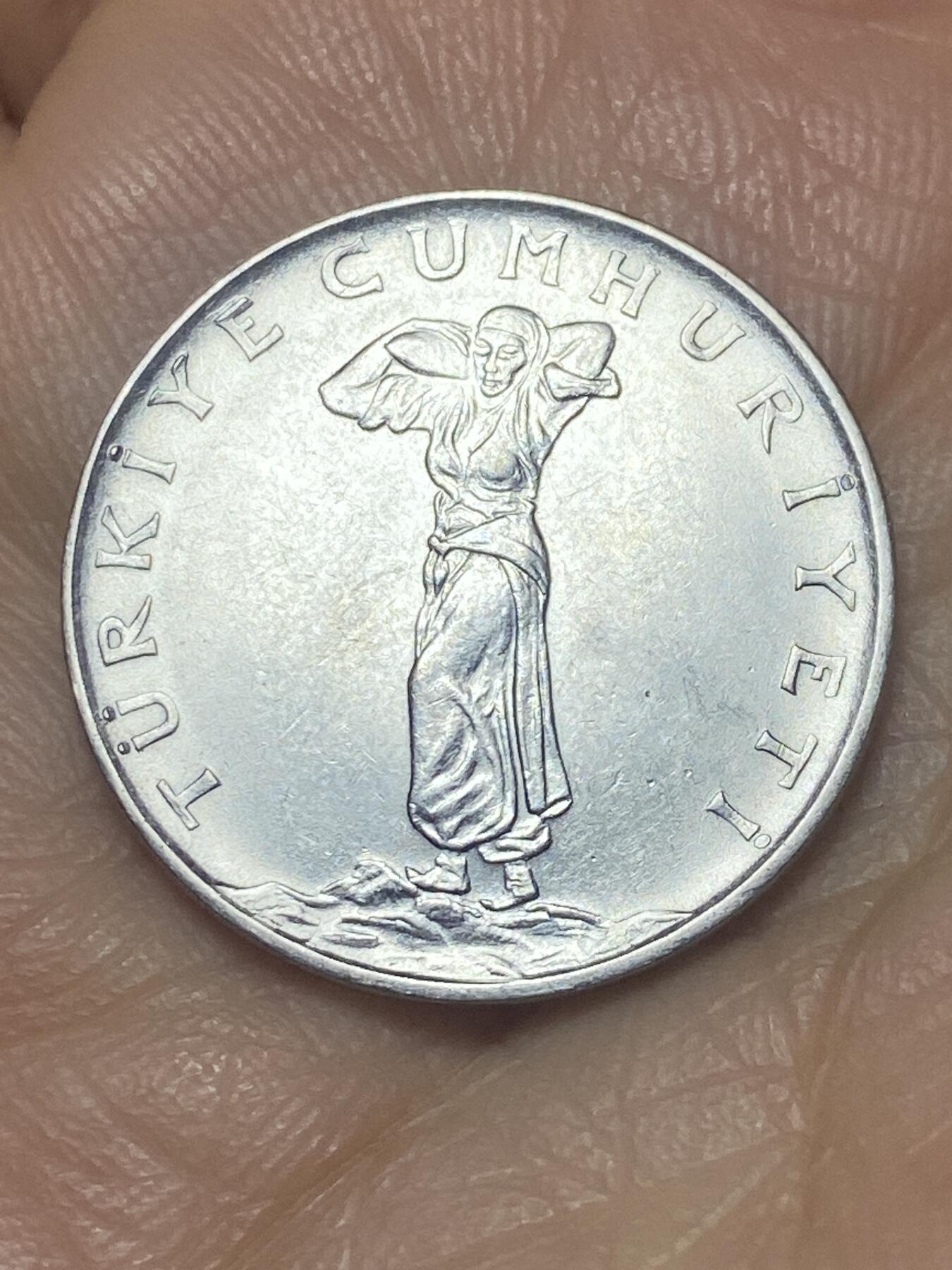 2025年第一百四十场(总第一百六十六场）外国好品散币场(免佣金) 土耳其🇹🇷1969年25库鲁什(第三版，人物脚下地面起伏，4克减重版)