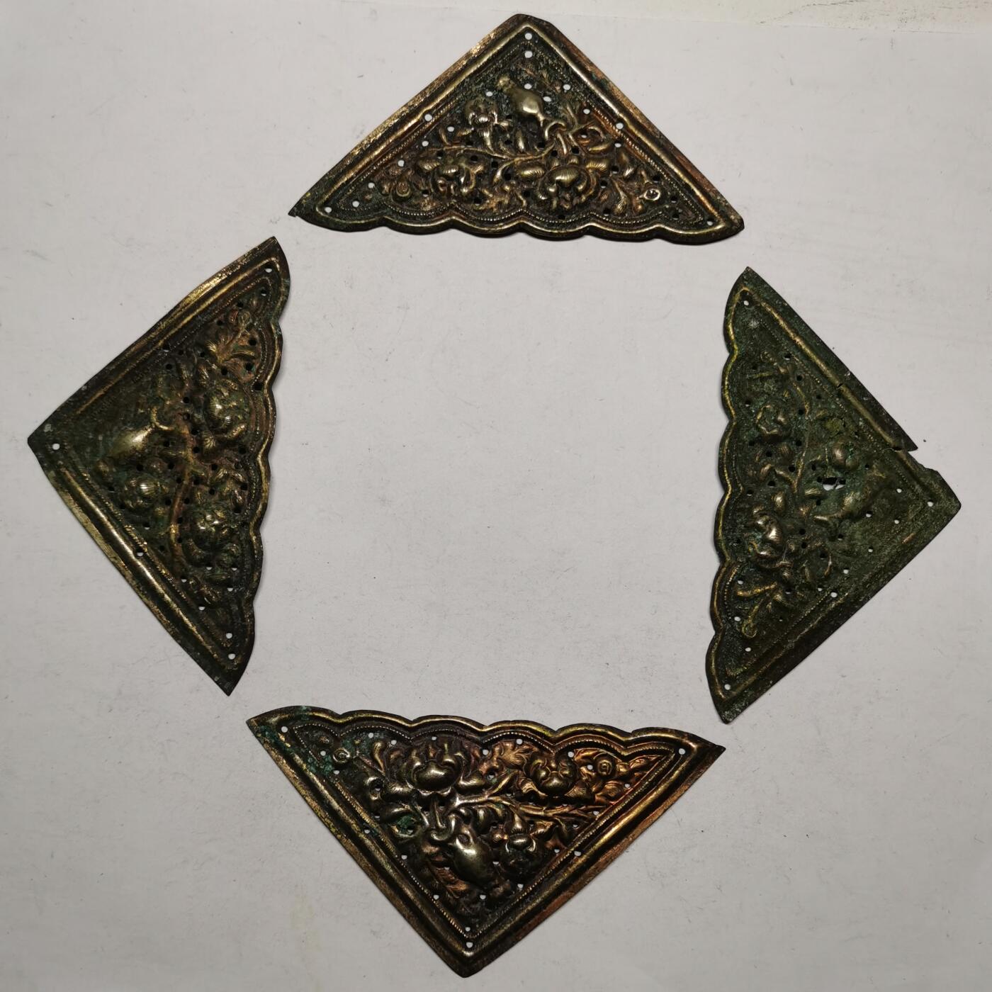 杂件专场90期 清代老银鎏金花纹边角花