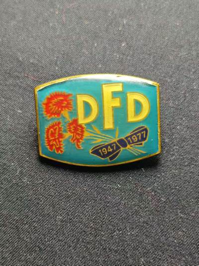 罗岚⭐爱藏⭐甄选专拍第三场-分享拍场赚佣（实体店在建中···） - 民主德国妇女协会三十周年奖章 少见美品