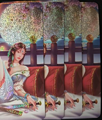 花开卡拍第53期（12月28号周日截拍，品控勿拍!!!拍品不寄存，运费5元，自制卡难免瑕疵，可能存在轻微撞角爆边等出厂瑕疵，品控介意勿拍！） - 青鸾殿 天龙八部 李清露 三渐变+特藏 砂闪4张