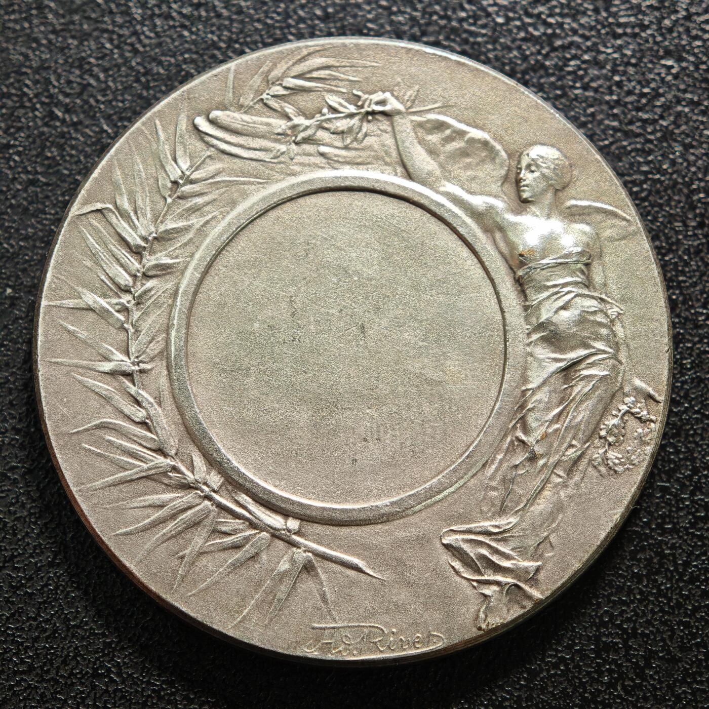 【德藏】世界币章拍卖第159期(元旦专场拍卖) 19世纪 法国新艺术时期的玛丽安娜主题奖章镀银纪念章 著名雕刻师亨利·里夫作品 直径约：40.5mm；重约：33.2g