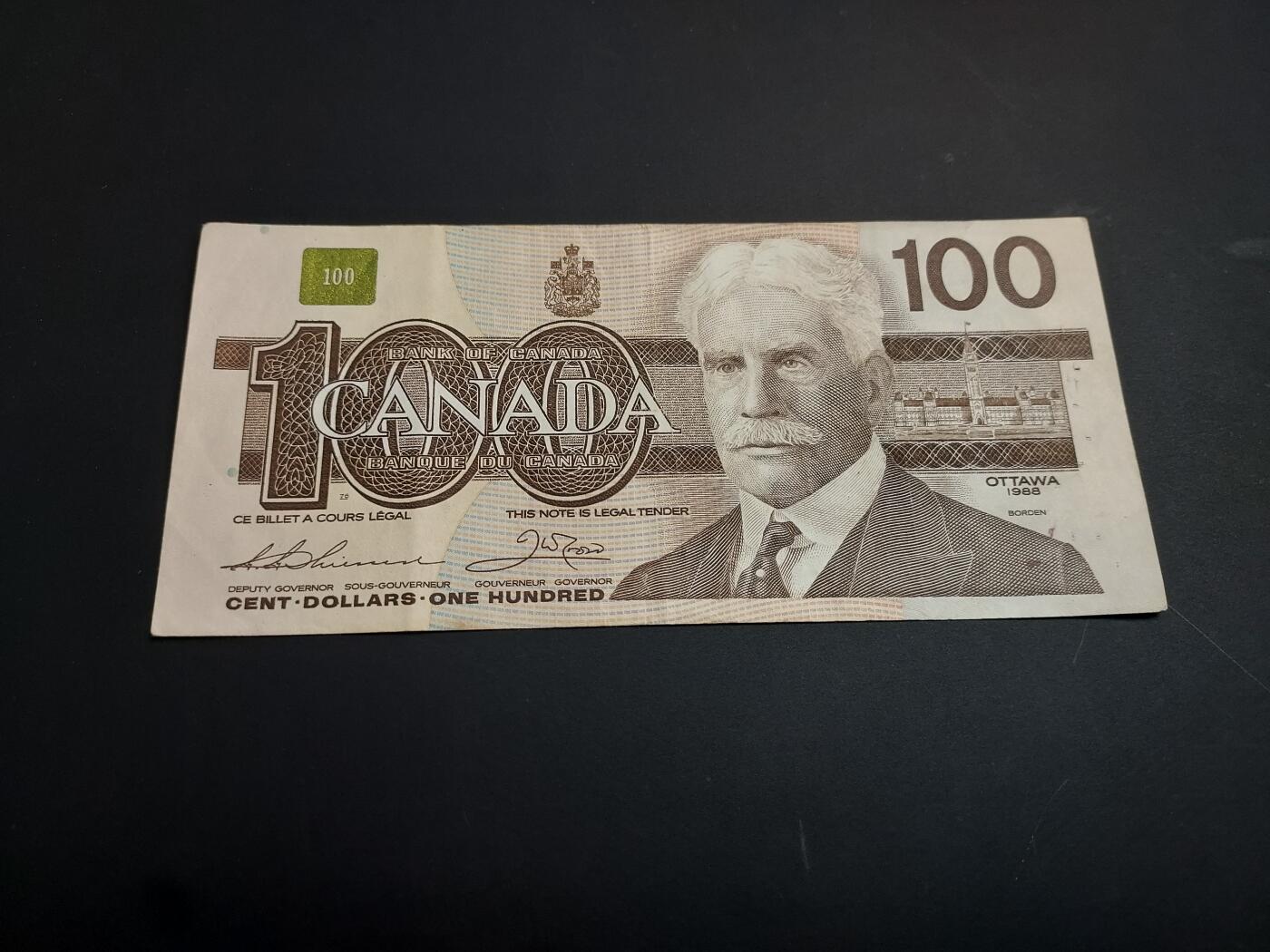 博彦收藏   1月3日 8点钱币专场 全场包邮 加拿大 鸟版 100元 流通品  有订书机孔