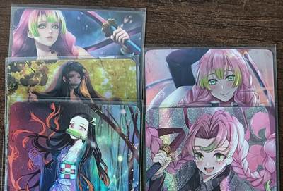 花开卡拍第53期（12月28号周日截拍，品控勿拍!!!拍品不寄存，运费5元，自制卡难免瑕疵，可能存在轻微撞角爆边等出厂瑕疵，品控介意勿拍！） - 鬼灭之刃 甘露寺蜜璃3张+弥豆子2张 纱布闪、折光彩闪、粗闪