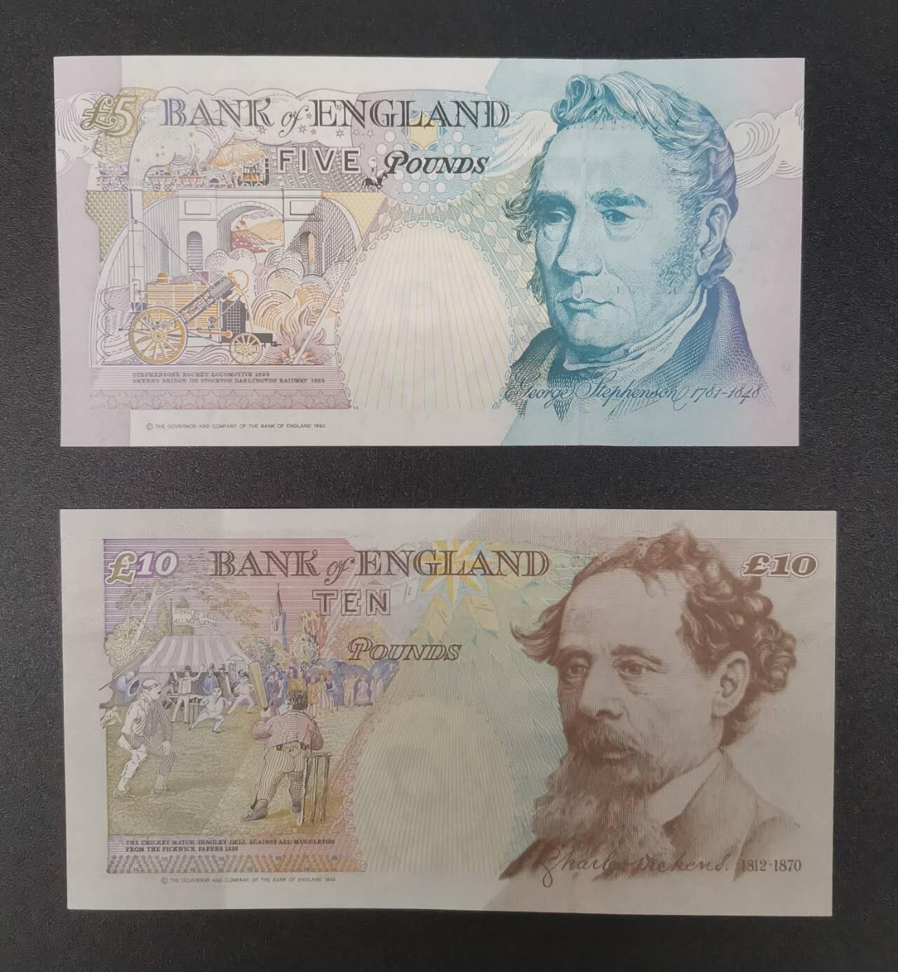 《艾美收藏》第226期-12.28周日外币精品场-蛇年收官 (2张纪念冠全同)英国E序列初版2000年少见YR纪念冠5&10镑UNC全同百位144号UNC