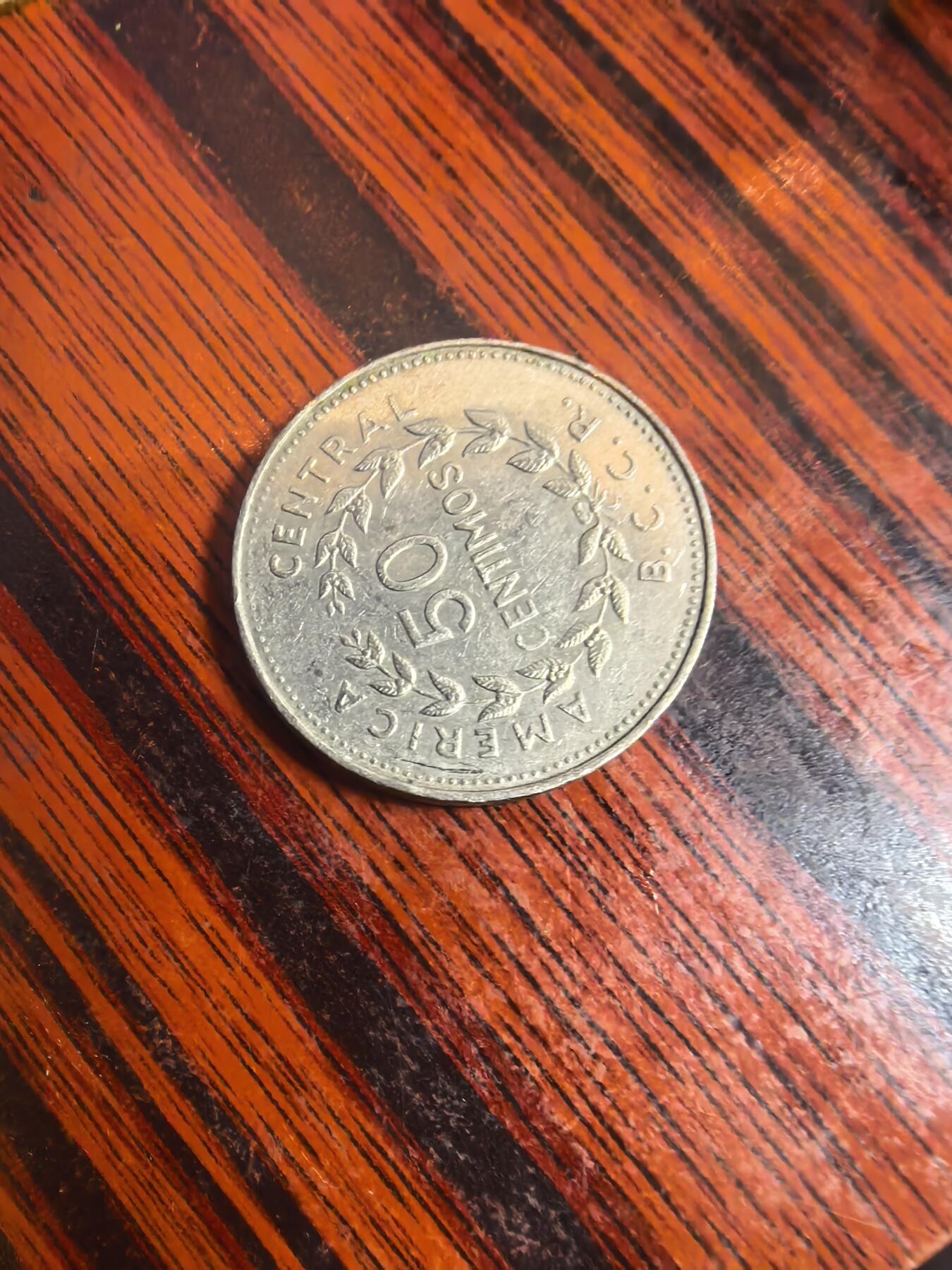 泡泡币外币四十一场可代拍15038385335微信 哥斯达黎加。