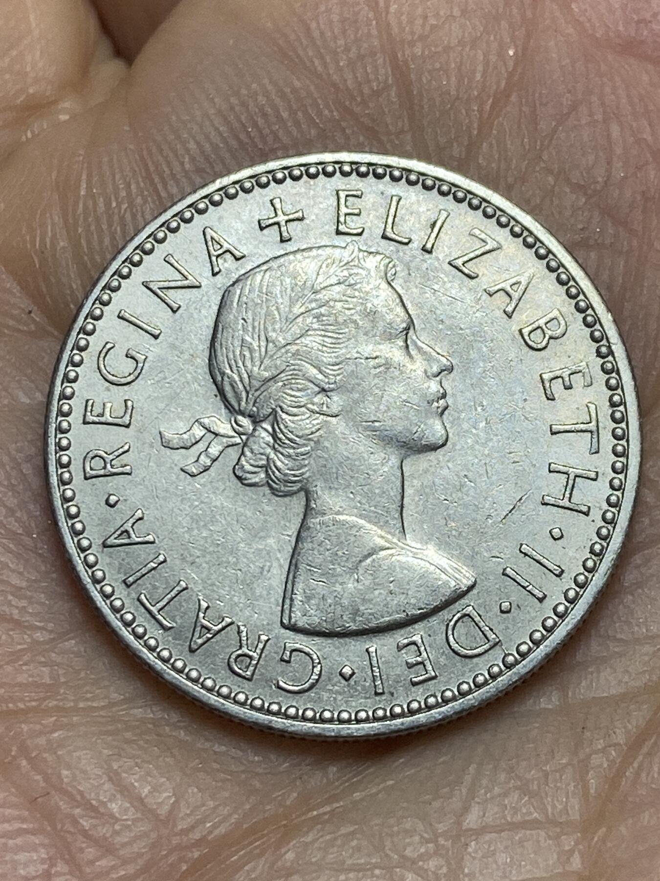 2025年第一百四十三场(总第一百六十九场）外国好品散币场(免佣金) 英国🇬🇧1962年1先令(伊丽莎白二世青年桂冠第二版，苏格兰盾徽版)