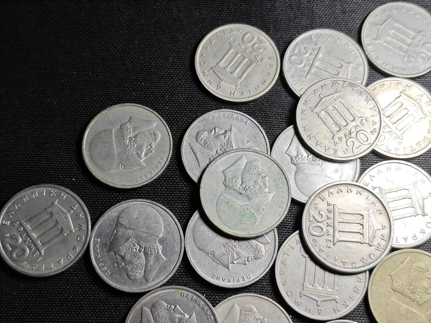 KK钱币收藏小铺 《套币 好品/批量散币专场》  2月预留时间 周末发货  希腊20德拉克马37枚