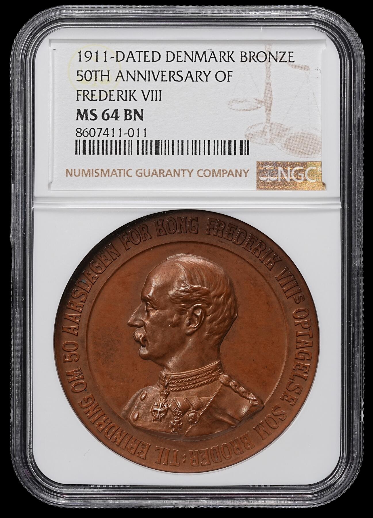 修遠堂世界钱币第九十九期 NGC MS64BN 1911年丹麦国王弗雷德里克八世在军队服役50周年纪念高浮雕大铜章