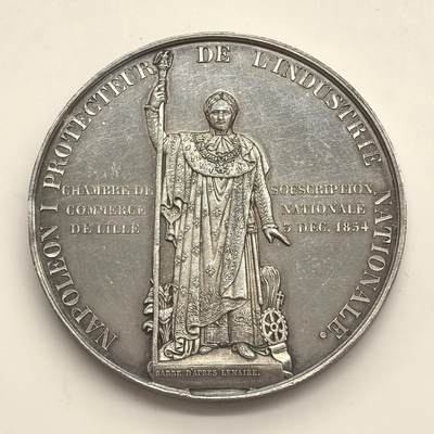 博洋堂世界钱币拍卖第154期（全场包邮） Barre作品，1854年拿破仑三世银章，背面拿破仑一世华服立像，雕刻精致，细节赞。手指边铭+Argent，50mm，65克。