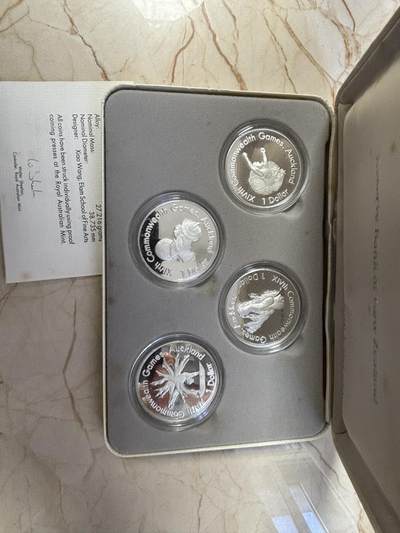 第186期拍卖 - 新西兰1989年英联邦运动会精制全新银币4枚，925银，27.216克*4，