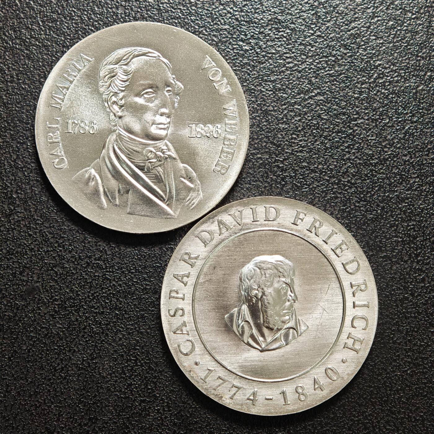 【德藏】世界币章拍卖第159期(元旦专场拍卖) 2枚一组 1976年 东德作曲家卡尔·玛丽亚·冯·韦伯·逝世百年10马克纪念银币 1974年 东德画家卡斯帕·大卫·弗里德里希诞辰200周年10马克纪念银币 品相极佳