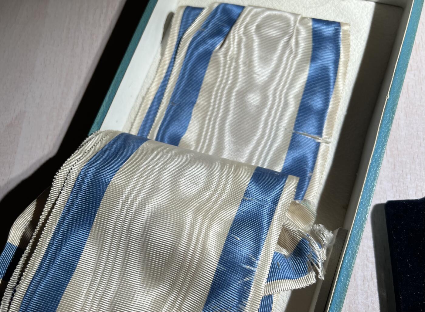 大猫徽章拍卖第285期 塞尔维亚王国一级圣萨瓦勋章星芒一套 绶带稍有开丝