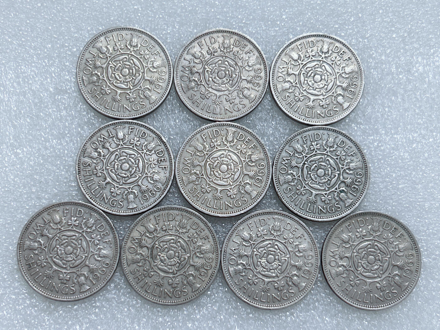 第一海外回流一元起拍收藏 散集专场  第283期 英国1966年2先令硬币 10枚