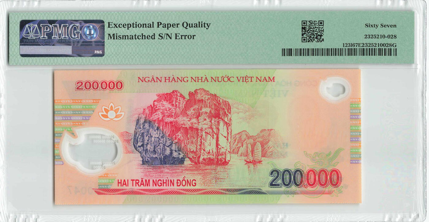 小福收藏拍卖第198期 评级币精选场  本期有菲律宾百位靓号100000比索超大纪念钞 苏里南25000盾花鸟版最高值 柬埔寨珍品56年50瑞尔 南越未发行版最高值打飞机  巴哈马彩背 老挝中国代印57年样钞 匈牙利 斯洛伐克 法罗群岛等多国精美高分珍稀老钞精品纸币 越南 2021年 200000盾 塑料钞 序列号不一致 PMG认证错版 PMG67 EPQ 季军分