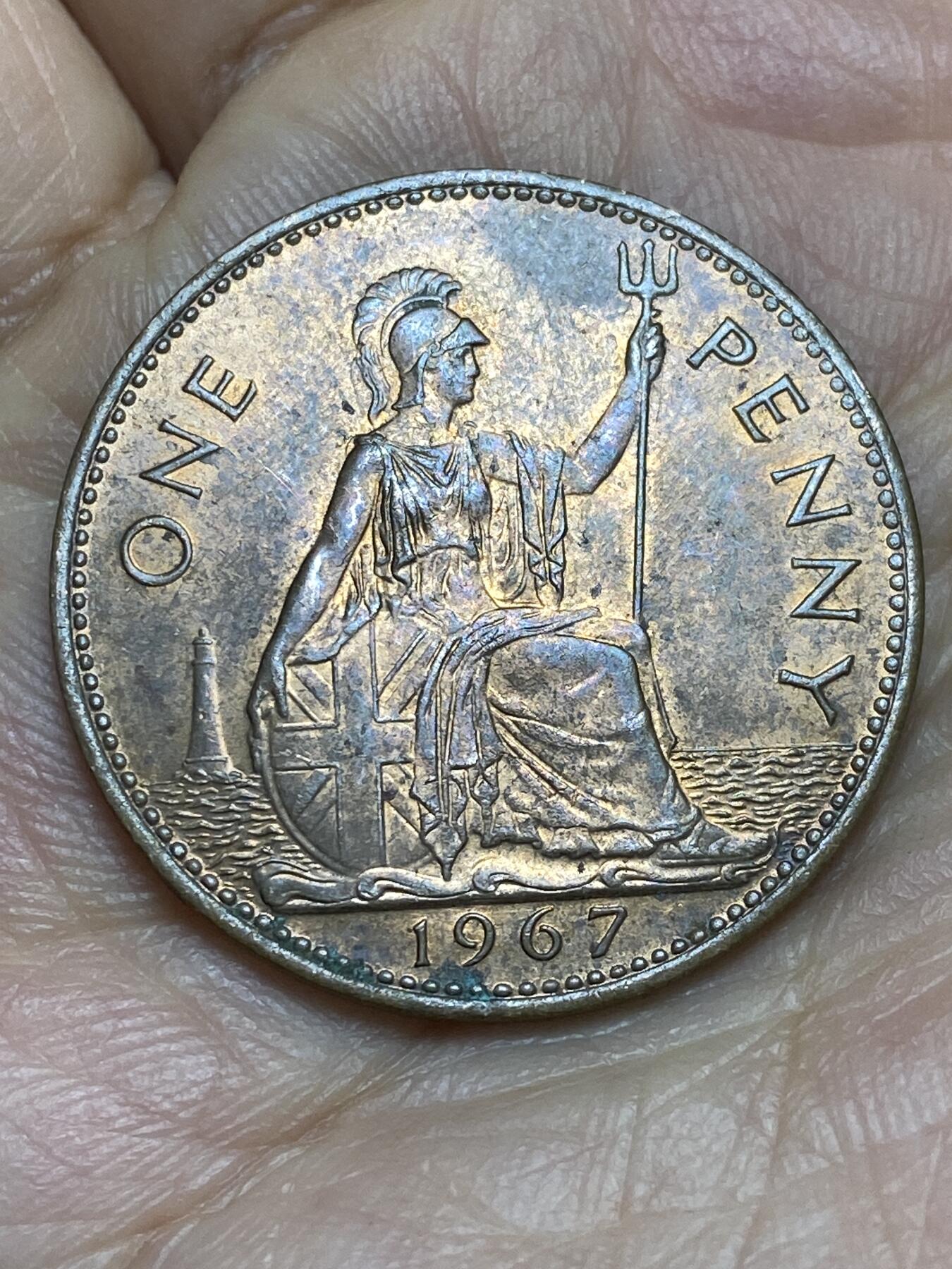 2025年第一百四十三场(总第一百六十九场）外国好品散币场(免佣金) 英国🇬🇧1967年1便士(伊丽莎白二世青年桂冠第二版，普制币关门年)