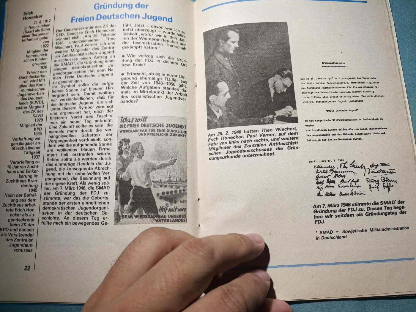 盛世勋华——号角文化勋章邮票专场拍卖第296期 东德出版 在蓝色的旗帜下 台尔曼少先队手册 为加入自由德国青年团做好准备