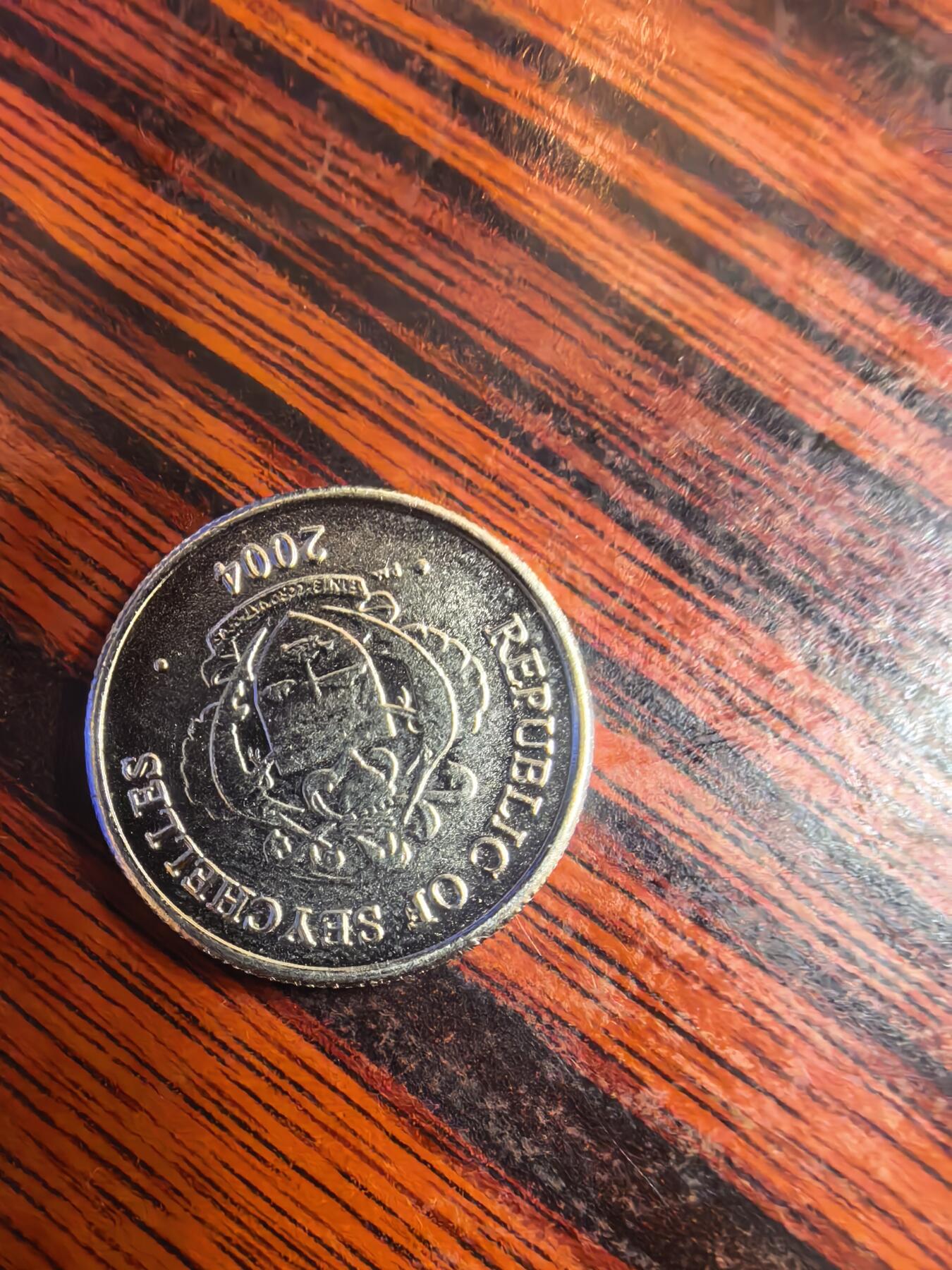 泡泡币外币四十一场可代拍15038385335微信 海地