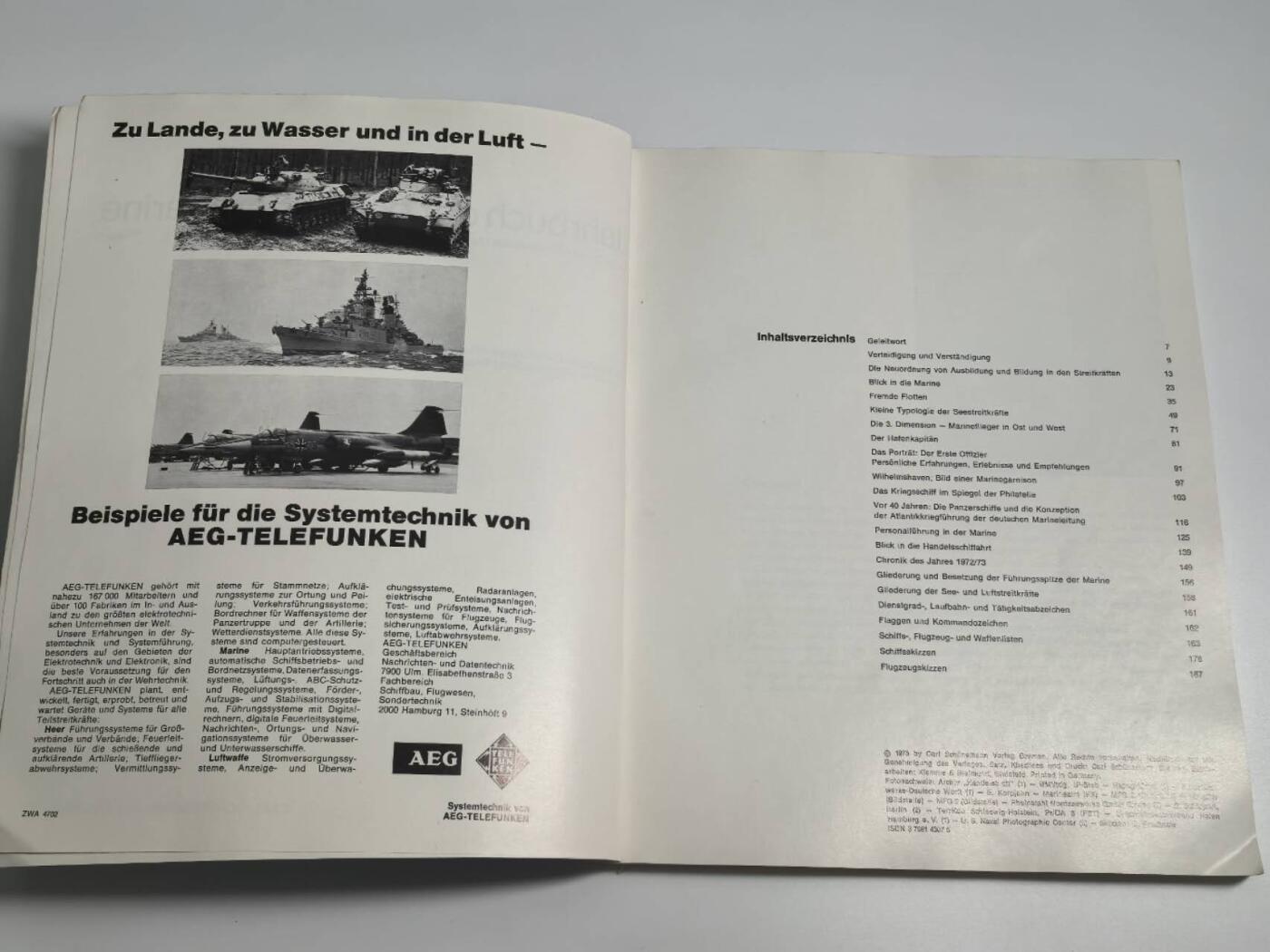 小驴勋章奖章收藏12月27日周六晚六点拍卖（珍爱和平，收藏战争，铭记历史，勿忘国耻，忠党爱国。有偿代拍，送拍规则在简介最后，参拍须阅读规则后再参拍，关系到运费包装发货时效真假辨别等关键信息，拍卖时不再发原图，看大图店主微信码在拍卖店铺介绍里） 《德国海军年鉴》3本