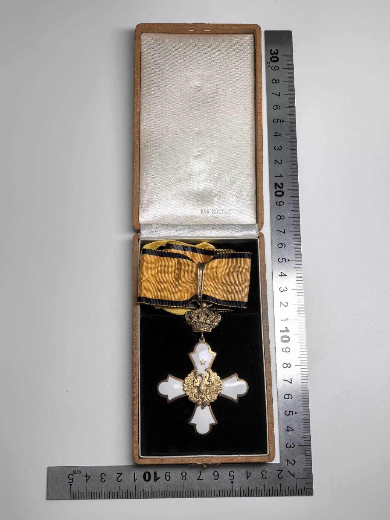 小驴勋章奖章收藏12月27日周六晚六点拍卖（珍爱和平，收藏战争，铭记历史，勿忘国耻，忠党爱国。有偿代拍，送拍规则在简介最后，参拍须阅读规则后再参拍，关系到运费包装发货时效真假辨别等关键信息，拍卖时不再发原图，看大图店主微信码在拍卖店铺介绍里） 希腊王国指挥官级凤凰勋章带原盒