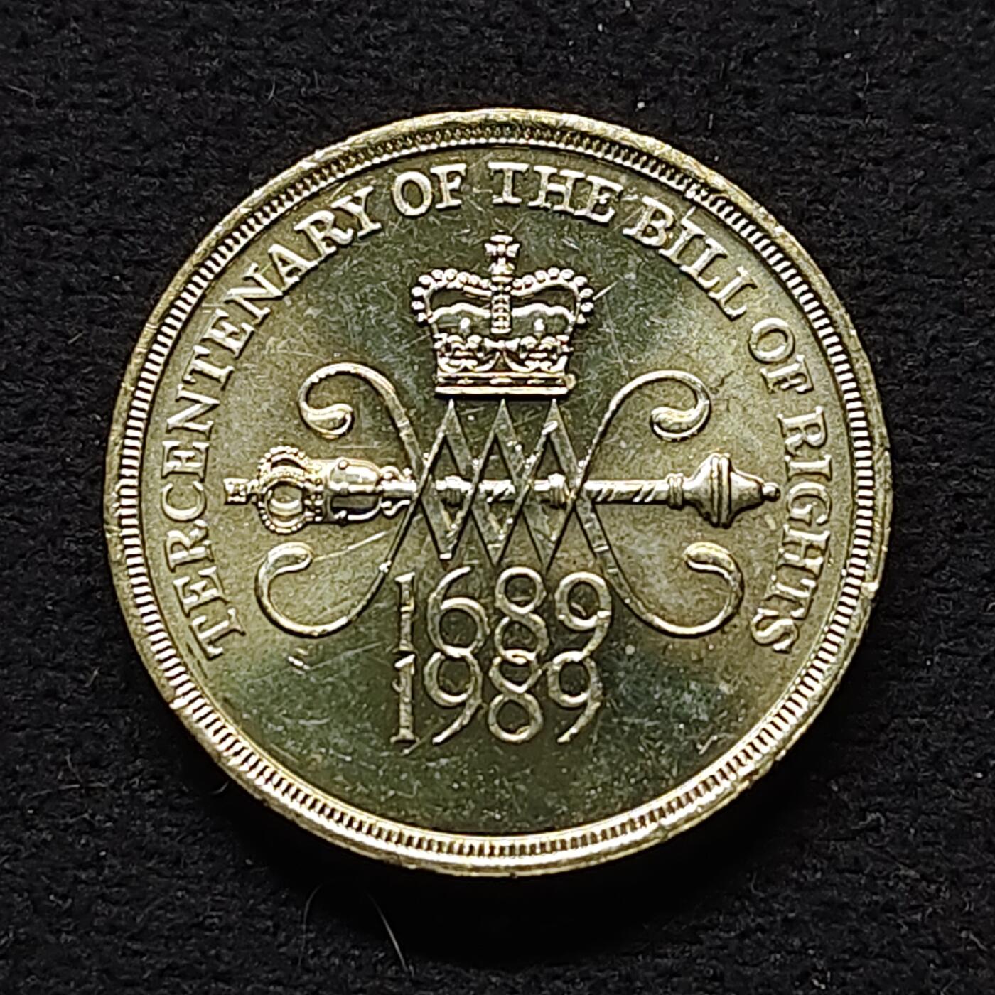 【全场包邮】纯粹捡漏拍490场（免费代拍第27场） 英国1989年2镑权利法案300周年圣爱德华王冠纪念币
