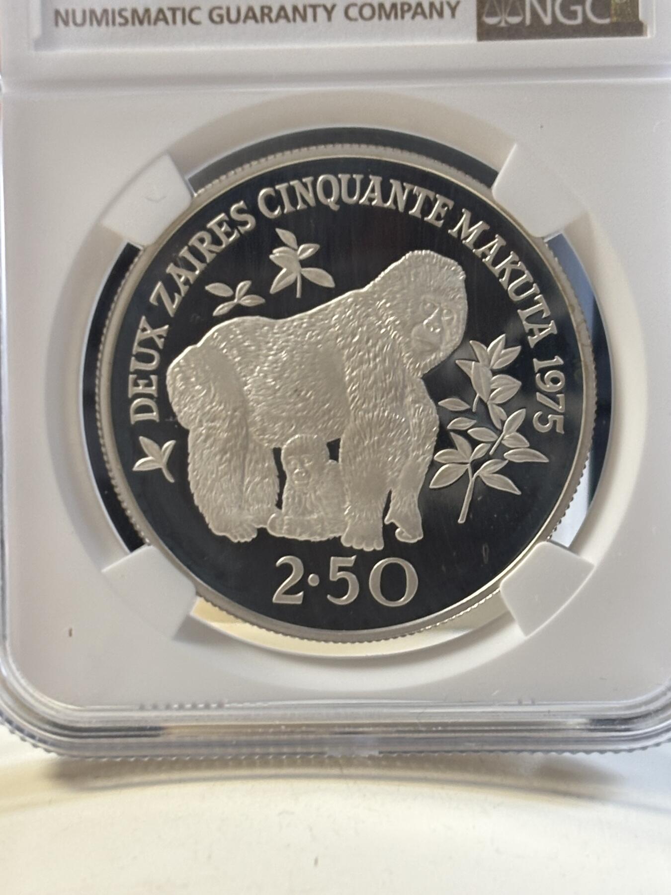 第186期拍卖 扎伊尔1975年山地黑猩猩2.5扎精制银币NGC-PF69,28.28克，925银