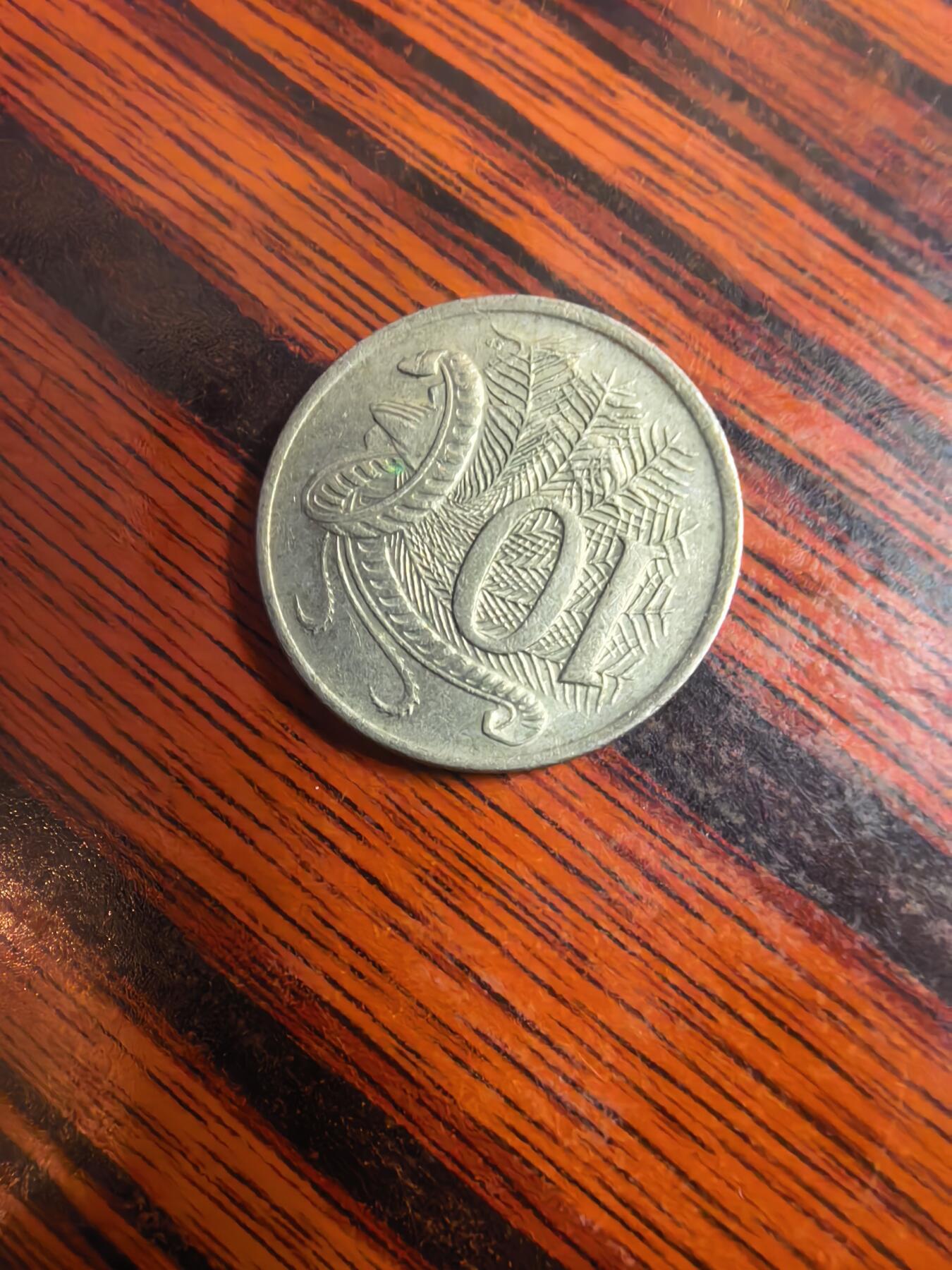 泡泡币外币四十一场可代拍15038385335微信