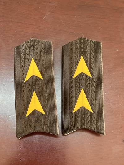 徽章杂项首拍 - 九十年代丝质三角形对章