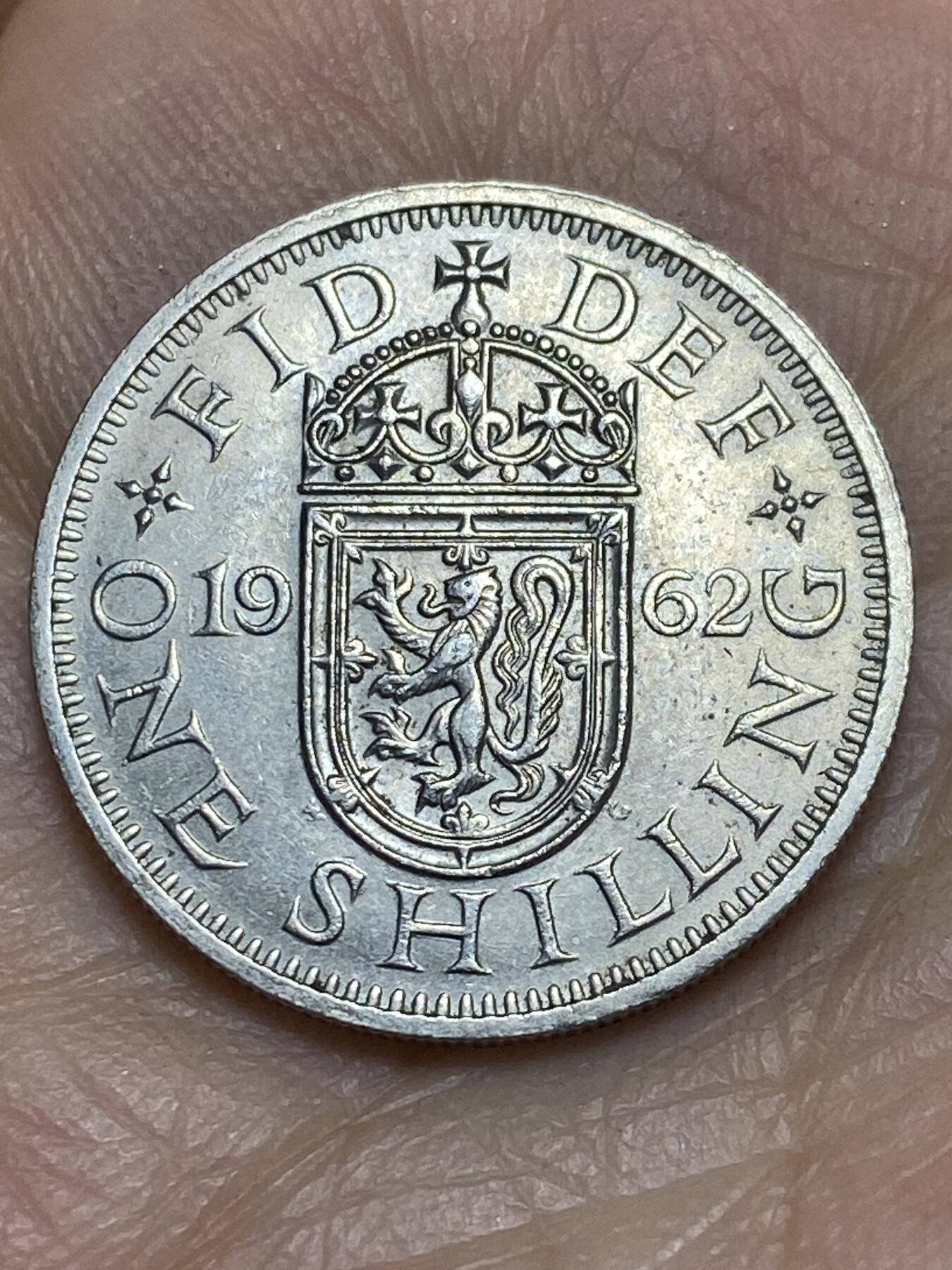 2025年第一百四十三场(总第一百六十九场）外国好品散币场(免佣金) 英国🇬🇧1962年1先令(伊丽莎白二世青年桂冠第二版，苏格兰盾徽版)