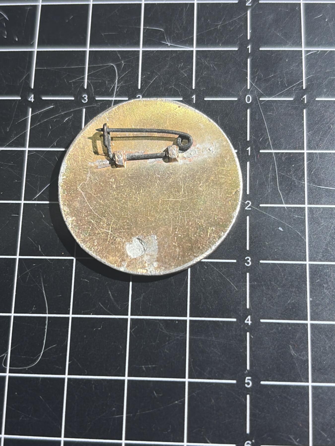 古冰库章牌勋赏收藏0起拍卖 特殊像毛章一个