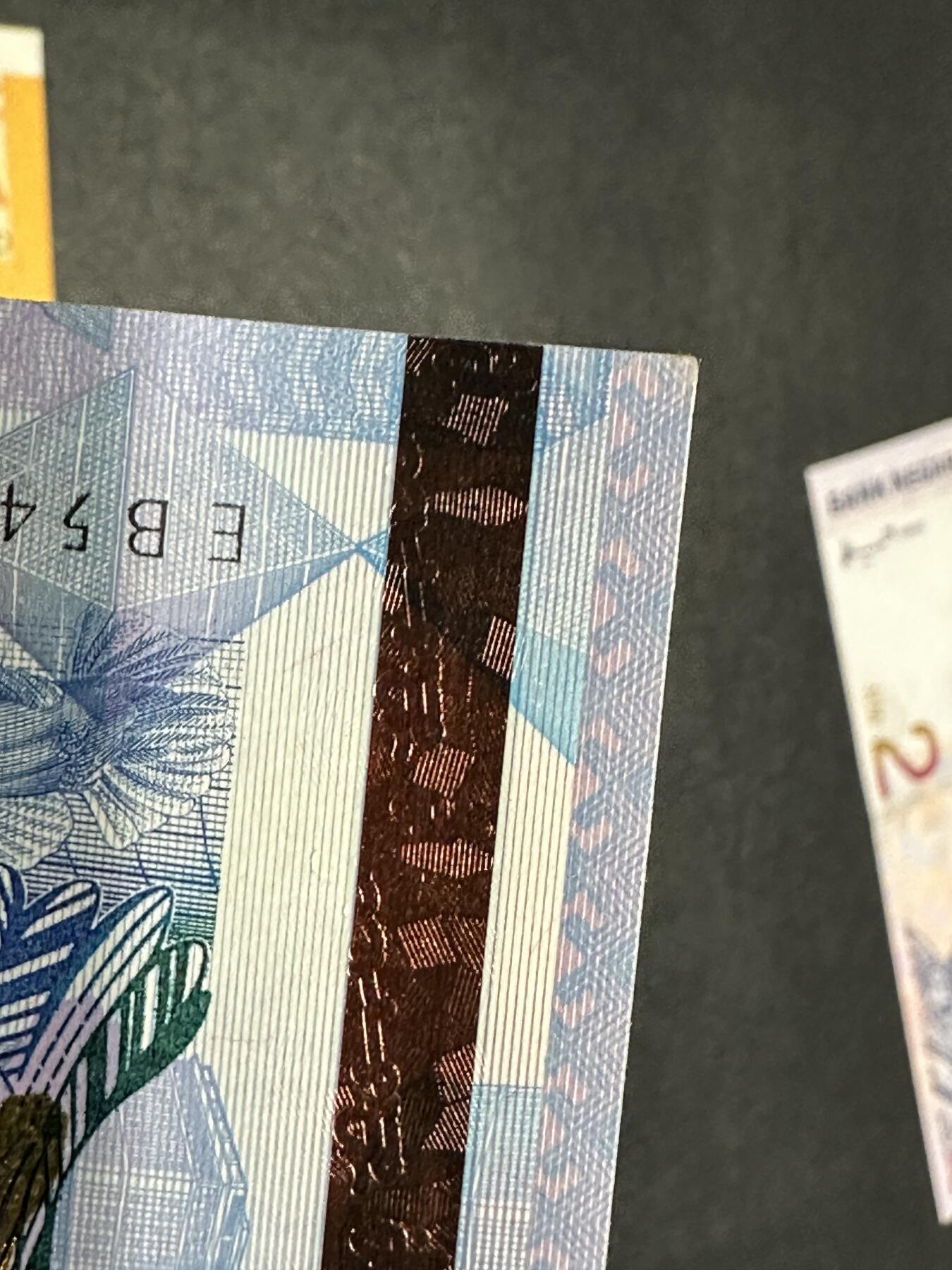 《外钞收藏家》第五百九十七期（年底收官场）（本平台长期征集拍品、欢迎藏友们联系合作）