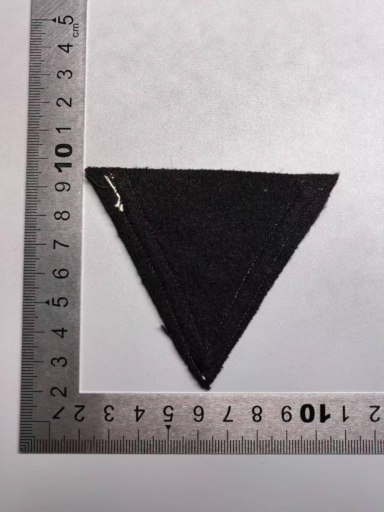 小驴勋章奖章收藏12月27日周六晚六点拍卖（珍爱和平，收藏战争，铭记历史，勿忘国耻，忠党爱国。有偿代拍，送拍规则在简介最后，参拍须阅读规则后再参拍，关系到运费包装发货时效真假辨别等关键信息，拍卖时不再发原图，看大图店主微信码在拍卖店铺介绍里） SS热带地区军服臂章，好品