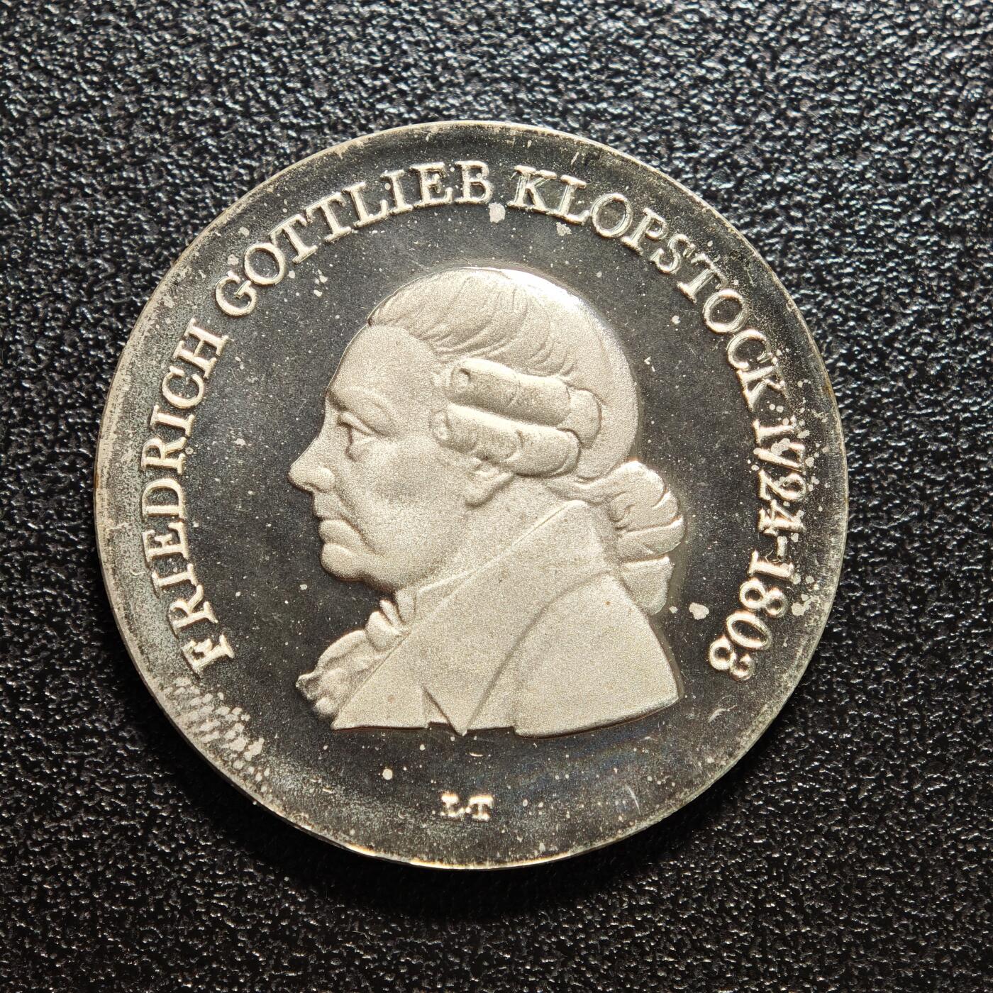 【德藏】世界币章拍卖第159期(元旦专场拍卖) 1978年 东德诗人弗里德里希·戈特利布·克洛普斯托克逝世175周年5马克纪念镍币 直径约：29mm；重约：12g