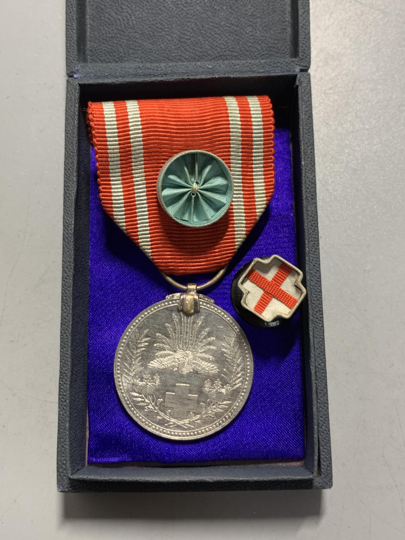 远东徽章小铺12月28日周日晚上九点结束 赤十字