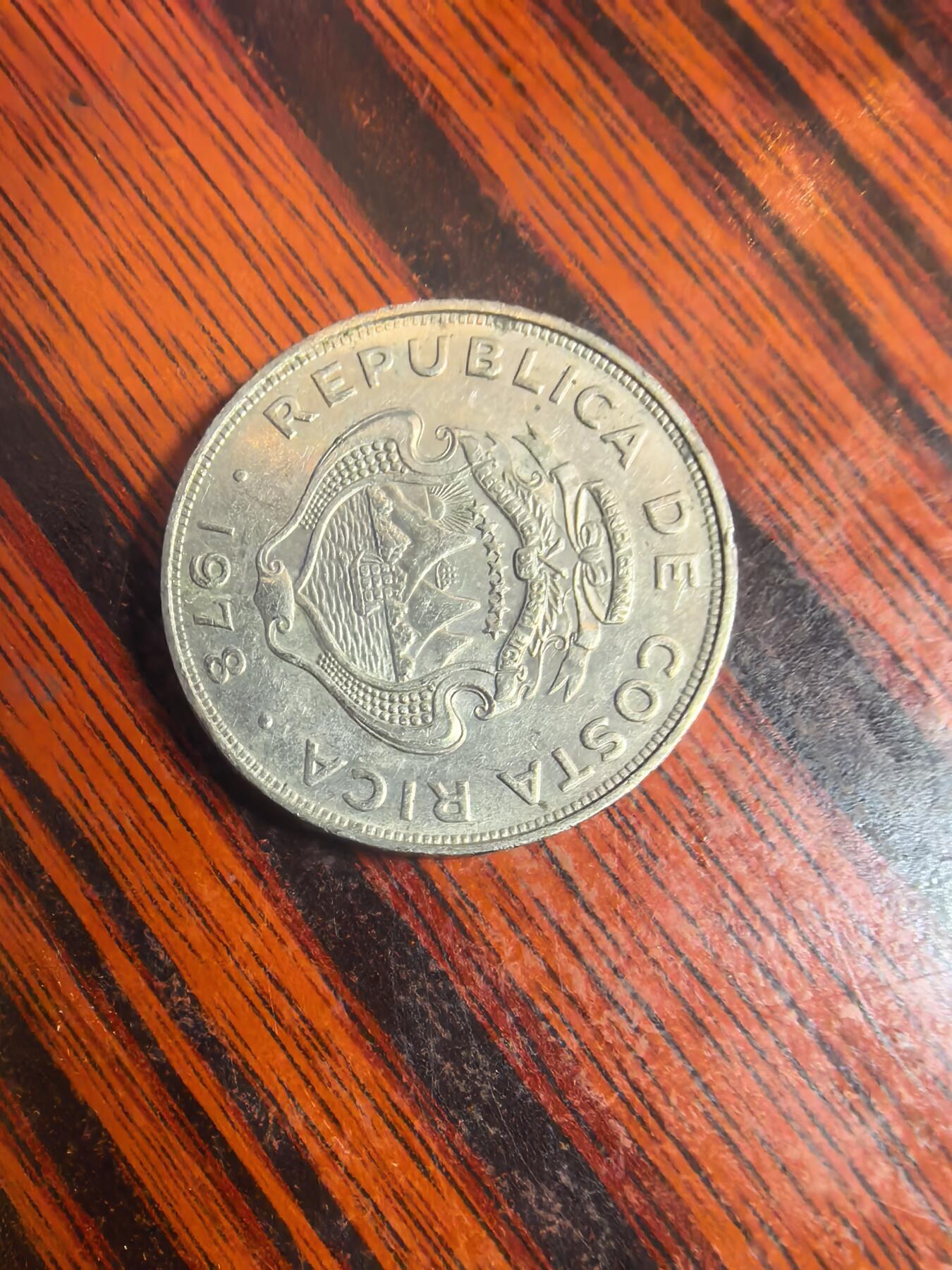 泡泡币外币四十一场可代拍15038385335微信 哥斯达黎加。