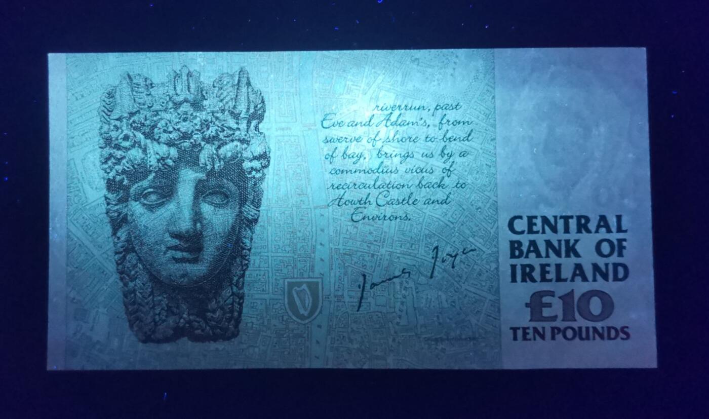 《艾美收藏》第226期-12.28周日外币精品场-蛇年收官 爱尔兰1997年10镑UNC无347 有轻微荧光 爱尔兰文学家乔伊斯Pick#76b