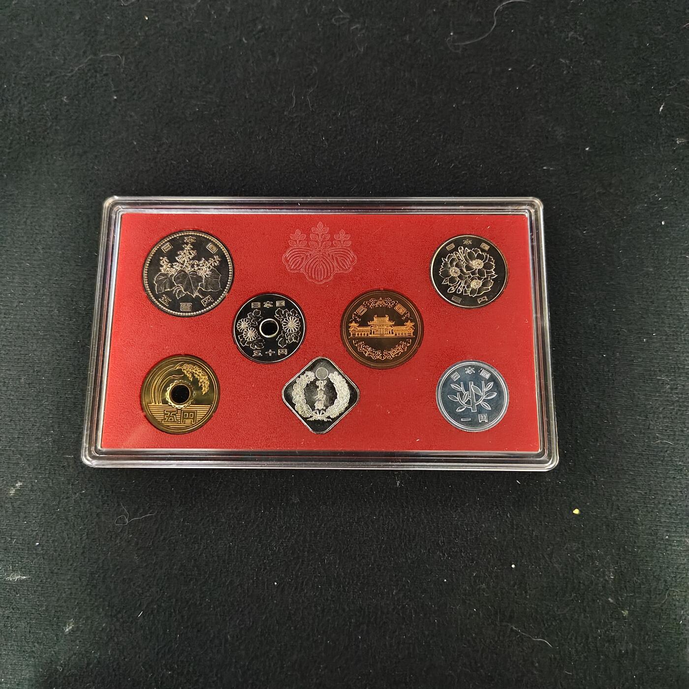 【全场包邮】纯粹捡漏拍491场（免费代拍第28场） 日本平成7年（1995）东京币展主题纪念套币-含猪年贸易银银章（约6克）