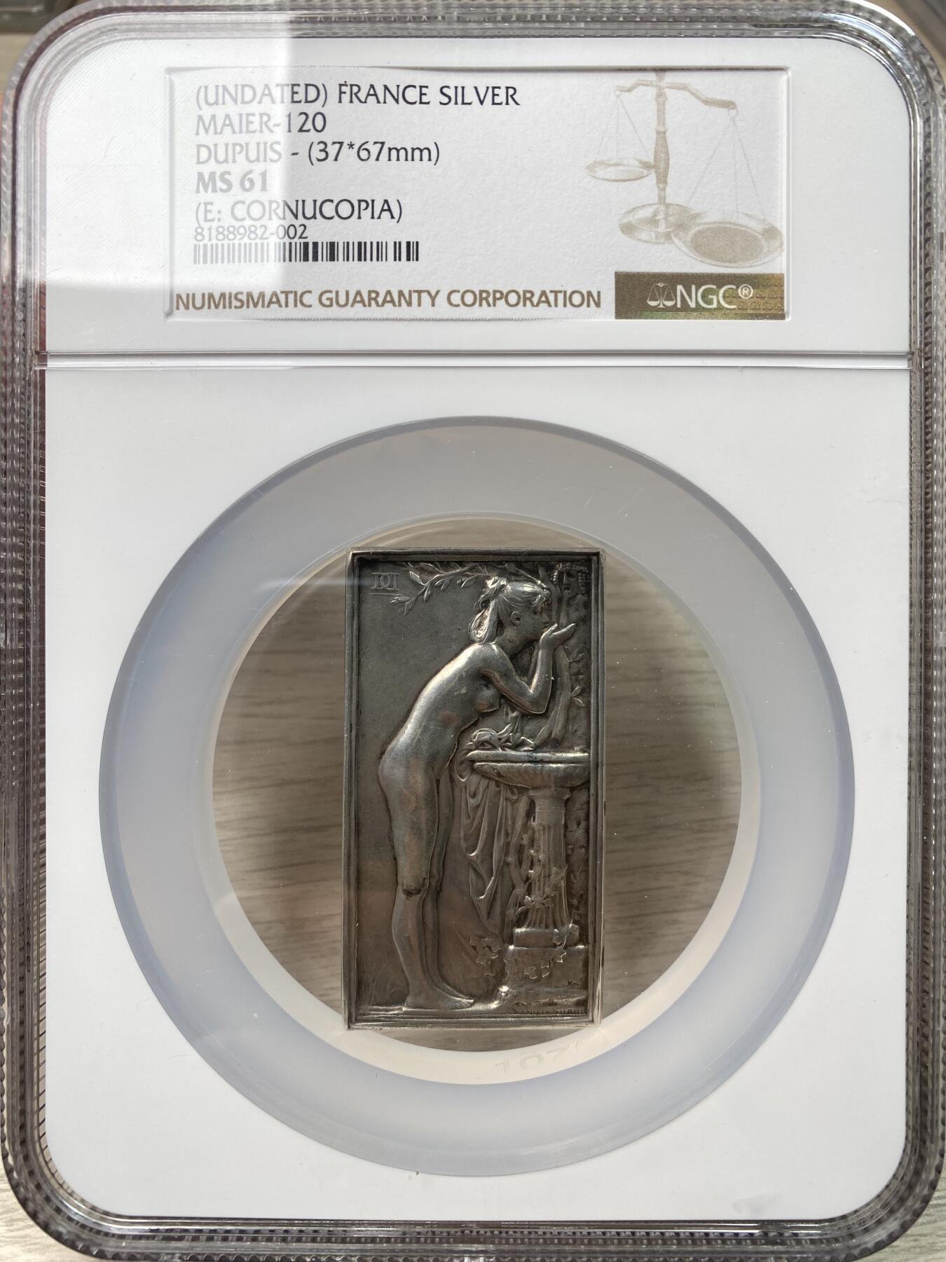 万国钱币拍卖第058期（万国新年大拍） NGC MS61 1880-19世纪初法国第三共和国少女“春天”方形大银章 法国雕刻家丹尼尔·杜普伊斯名作之一 小天使下方石碑未签名状态非常漂亮 55.89G左右