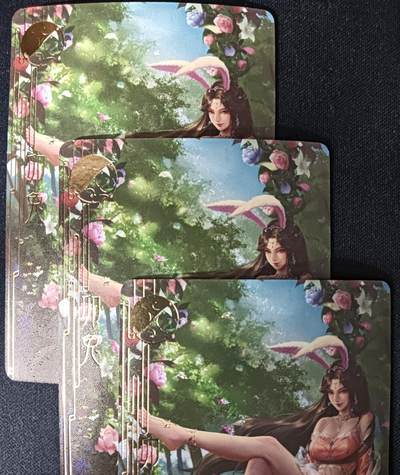 花开卡拍第53期（12月28号周日截拍，品控勿拍!!!拍品不寄存，运费5元，自制卡难免瑕疵，可能存在轻微撞角爆边等出厂瑕疵，品控介意勿拍！） - 卡颜月色 生肖兔 第三张特藏 钻闪3张，卡有点弯