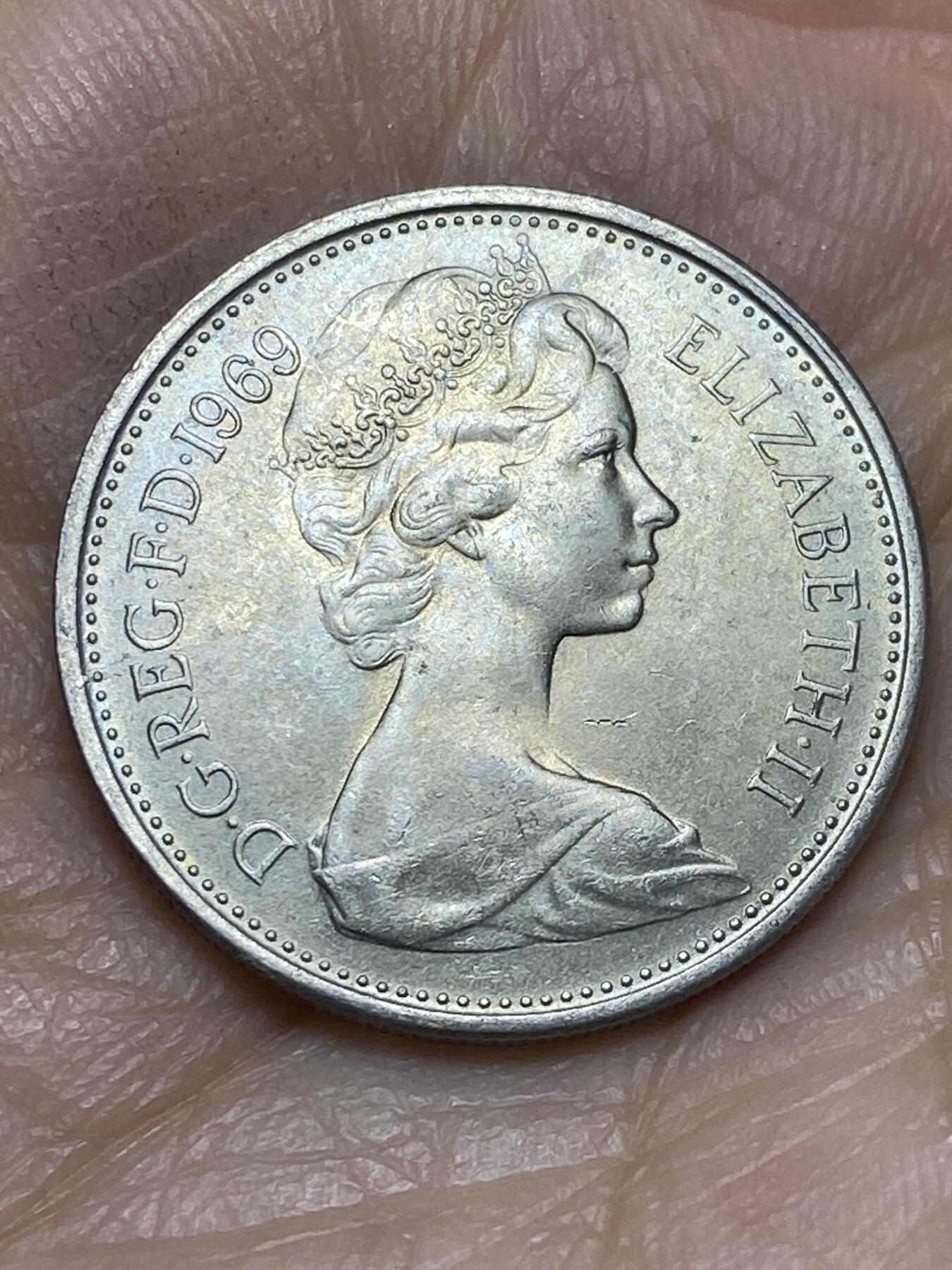 2025年第一百四十三场(总第一百六十九场）外国好品散币场(免佣金) 英国🇬🇧1969年5新便士(伊丽莎白二世中年花冠，十进制第一版)