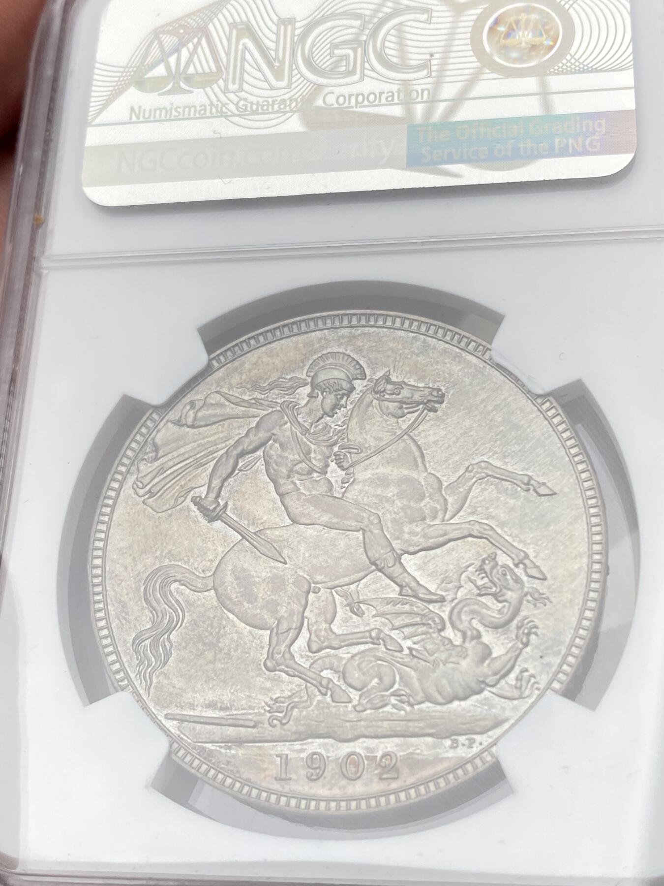 万国钱币拍卖第058期（万国新年大拍） NGC PF63 1902年英国爱德华七世马剑精制克朗 磨砂精制Matte工艺 原味酱彩素描质感