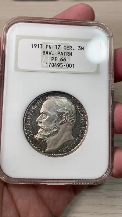 万国钱币拍卖第058期（万国新年大拍） NGC PF66 1913巴伐利亚路德维希三世3马克银样币 卡尔哥茨作品 罕见银质版 镜面喷砂天鹅绒彩 NGC老白盒状态舒适 一步到位的GEM品相