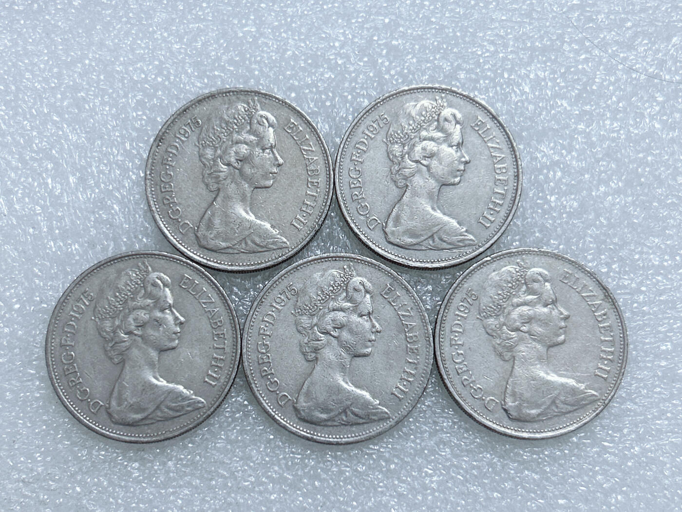 第一海外回流一元起拍收藏 散集专场  第283期 英国1975年10便士硬币 大版 5枚