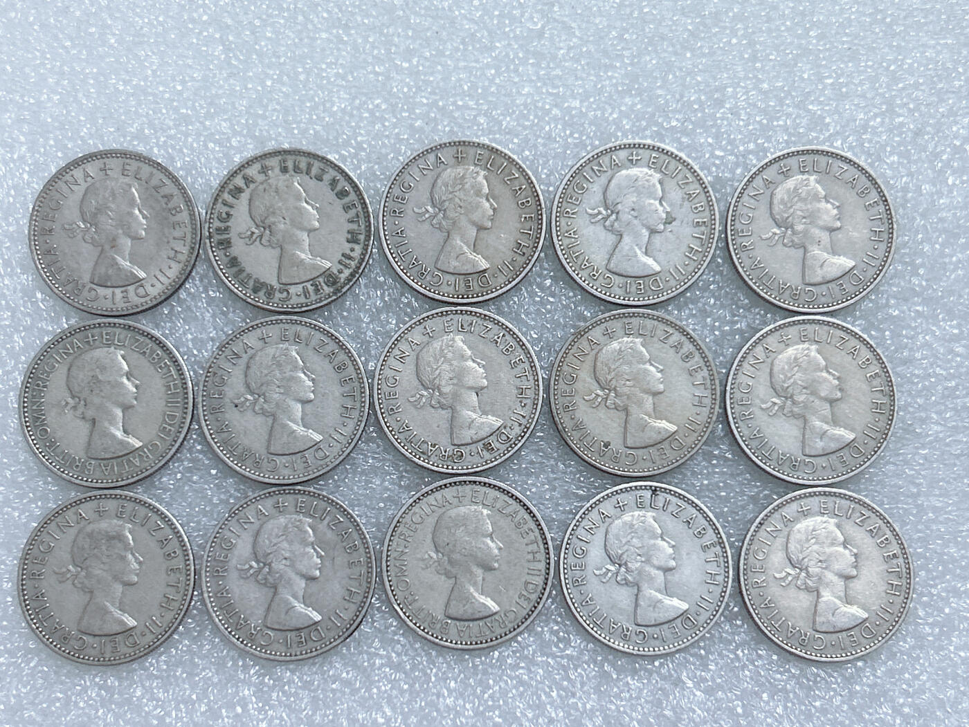 第一海外回流一元起拍收藏 散集专场  第283期 英国60年代三狮版1先令硬币 15枚